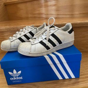 Addidas Superstar Shoes